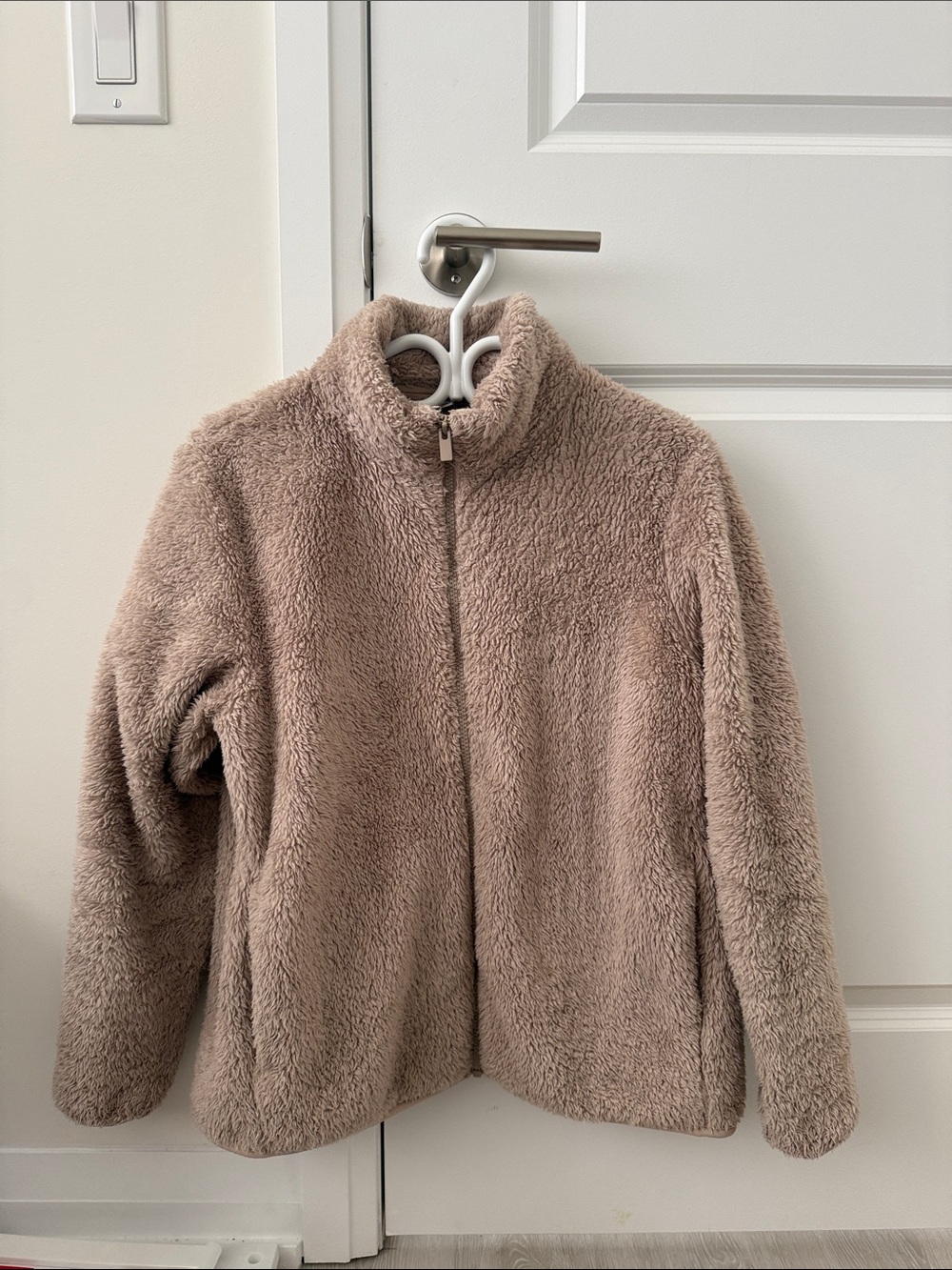 Uniqlo Fluffy Yarn Fleece Full-Zip Jacket